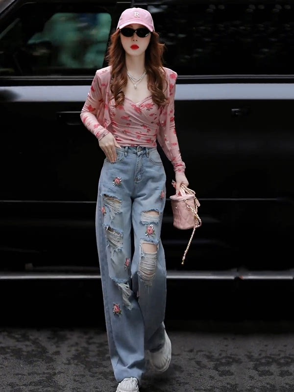 2026 Summer New Heavy Beaded Embroidery Rose Flower Loose Slimming Distressed Straight Wide-Leg Jeans for Women 2026 Summer New Heavy Beaded Embroidery Rose Flower Loose Slimming Distressed Straight Wide-Leg Jeans for Women