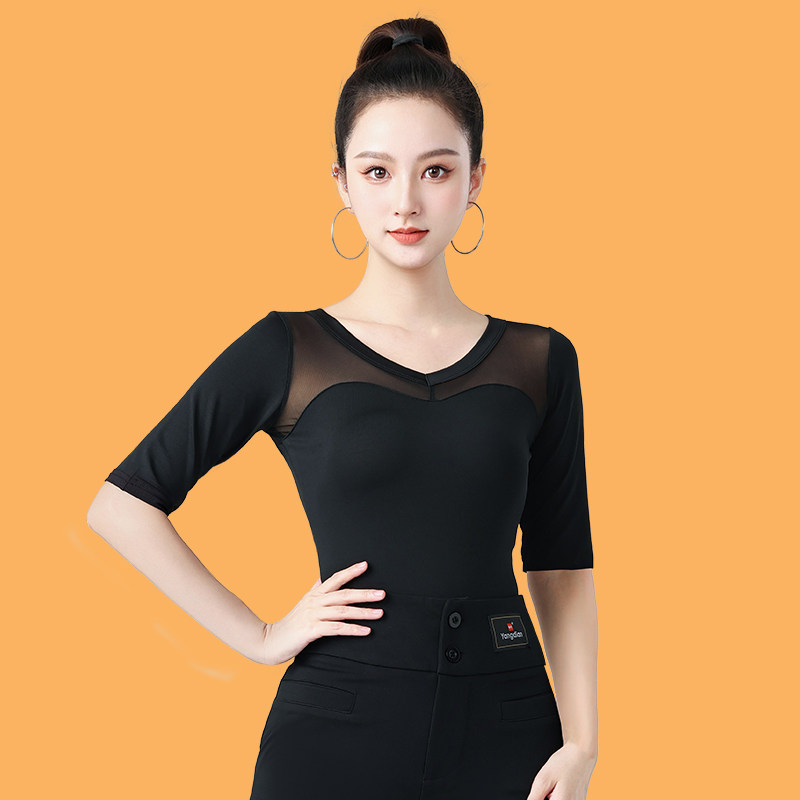 2026年摩登舞训练服如何选？这款V领网纱上衣值得了解吗？