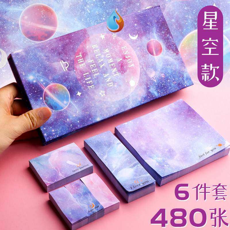 Post-it notes have sticky stickers, office notes, students, simple messages, portable, tearable, beautiful marks, fresh and convenient