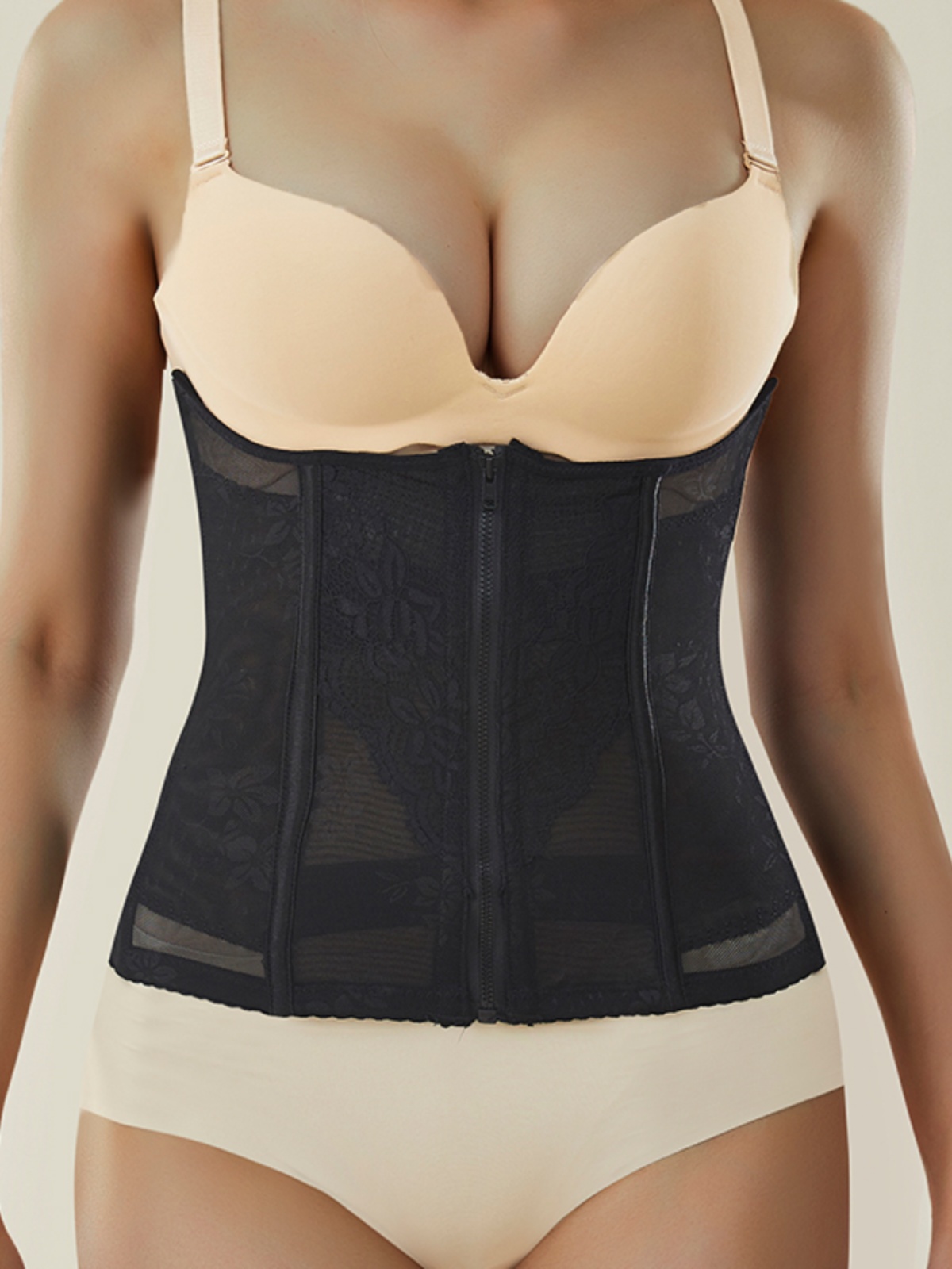 时尚塑形新宠：收腹带如何重塑你的曲线美