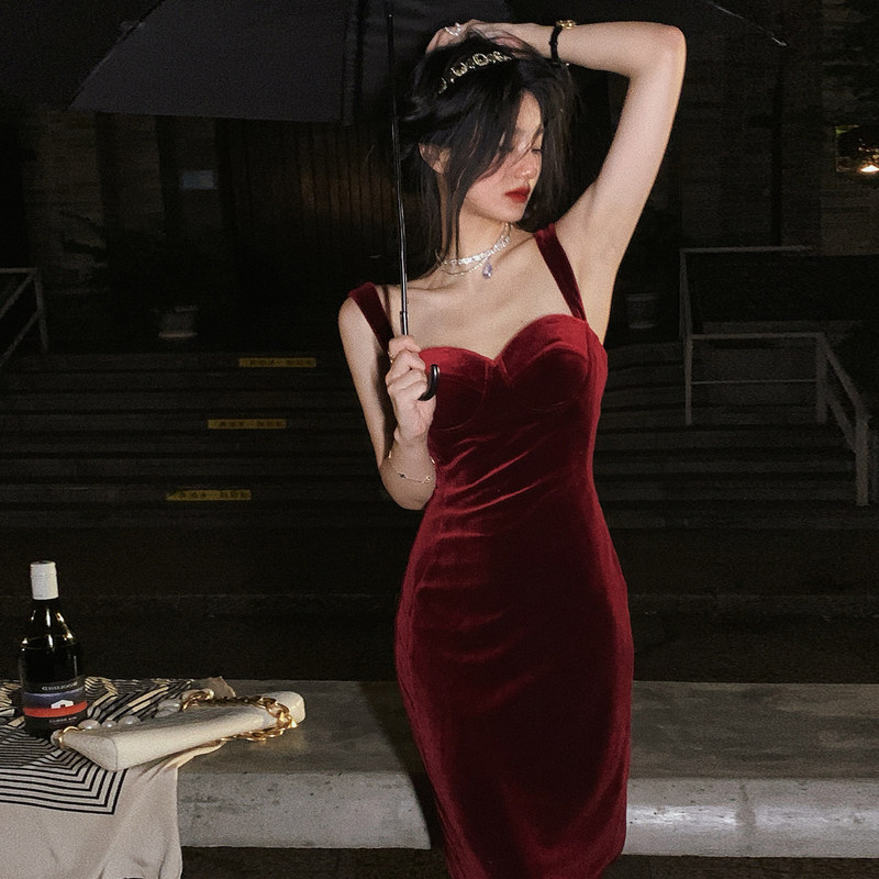Velvet Suspender Dress in Burgundy for Women, Vintage Hong Kong Style, French Hepburn Style, Design Sense, Banquet Evening Dress