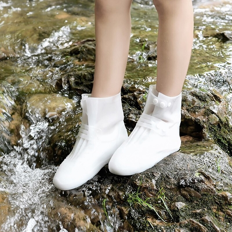 JAPAN SOFT RUBBER RAIN SHOES COVER OUTDOOR WATERPROOF RAIN SHOES MEN AND WOMEN TRANSPARENT WATER SHOES ANTI-SNOW ANTI-SLIP THICKENED WEAR RAIN BOOTS