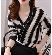 SGCR autumn Yi shadow clothing 2021 Autumn New V-neck striped sweater coat long sleeve H6127