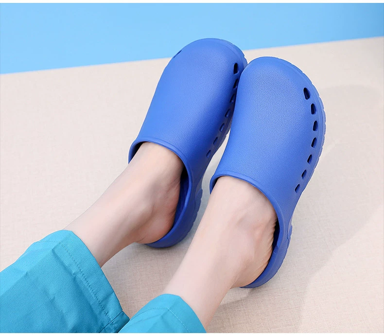 Operating room Baotou Crocs for men and women, medical protective breathable surgical doctors and nurses laboratory slippers