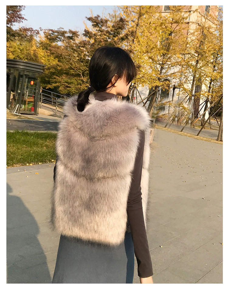 初曼丽 仿皮草 女狐狸毛马甲 图11