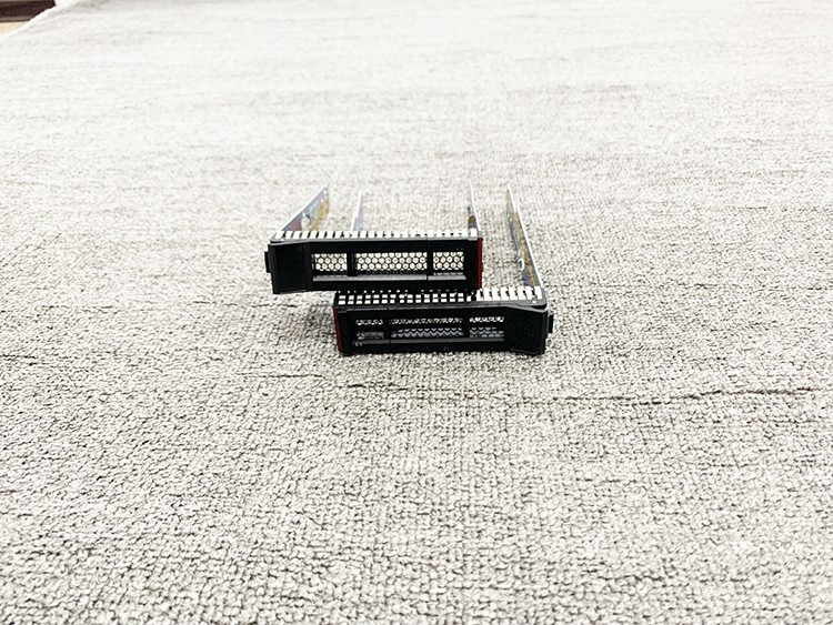 Lenovo's new SR650 SR588 658 550 590 ST558 server 3 5-inch hard disk shelves