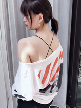  Beautiful back underwear with thin belt cross shoulder strap Halter neck invisible bra Sexy transparent shoulder strap accessories female bra with summer