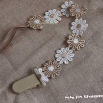 Daisy lost rope pacifier retro creative chrysanthemum fresh baby soothing beech} anti-falling pacifier clip anti-chain INS small