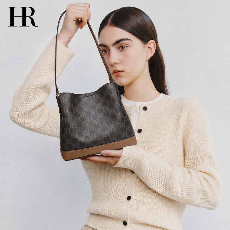 Hr Helena Women's Bag 2026 New Model Light Luxury High-End Vintage Monogram Women's Bucket Bag Commuter Casual Shoulder Bag