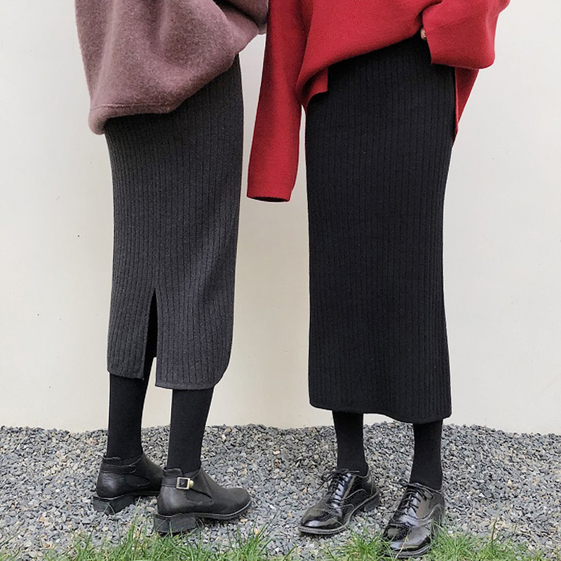 Half-body dress autumn and winter temperament simple medium and long high waist fork and thin a word knitting skirt for a step long skirt