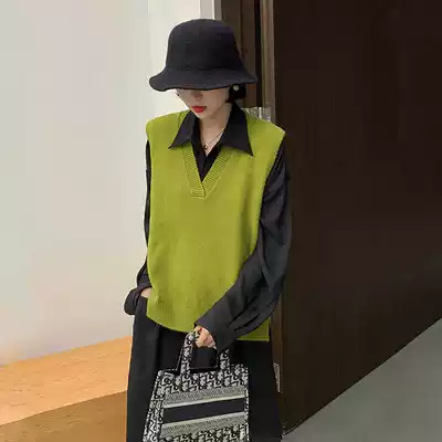 Sweater vest women's spring and autumn simple retro solid color V-neck lazy loose sleeveless vest wool knitted vest