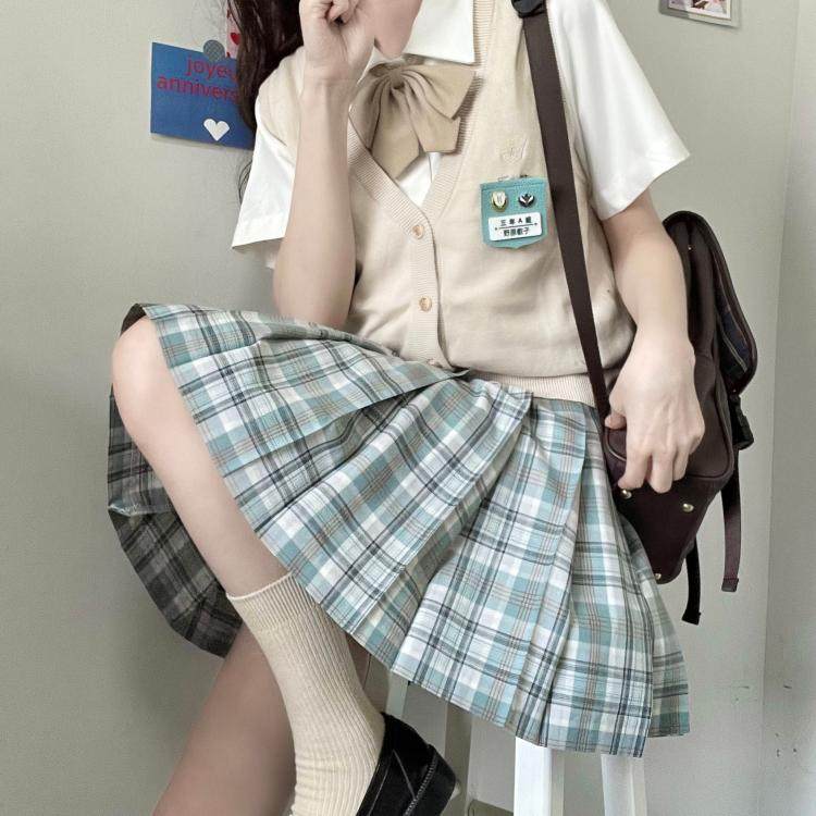 Kasugabe (mountain fog lamp) spot original light green plaid skirt jk uniform orthodox girl pleated freshness