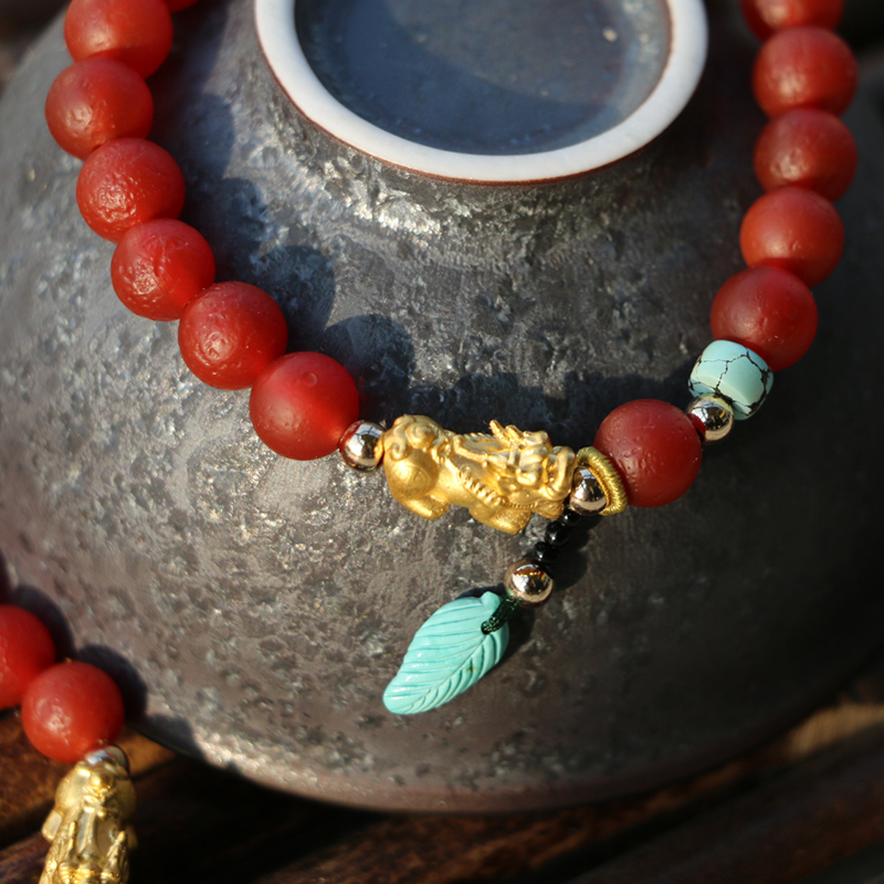 South Red Buddha Beads Handstring 3D Hard Gold Gold Leopard handmade by men and women The green pine stone red Manau foot gold Huairou Golden Wine