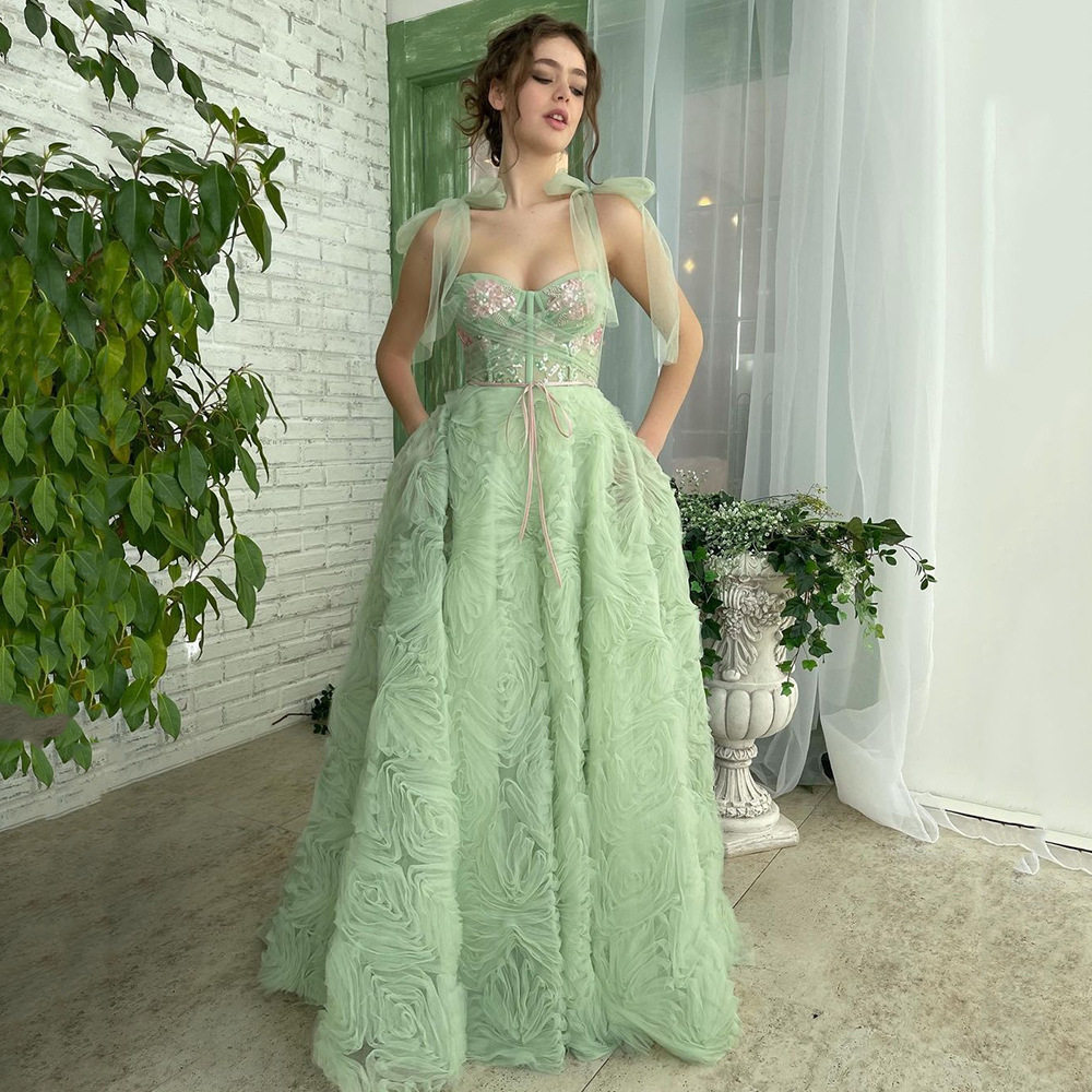 товар из китая suspender evening dress 女网纱刺绣连衣裙吊带性感蓬蓬礼服裙