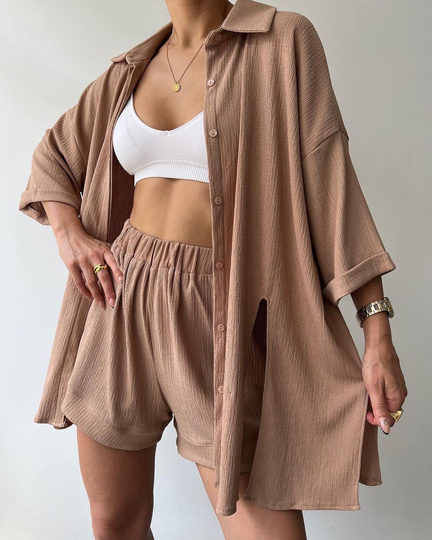 Casual shirt and shorts set 2023 European and American personalized slit mid-sleeve shirt shorts set