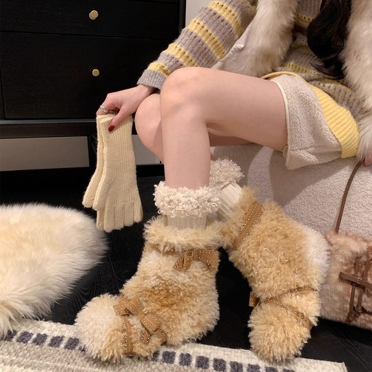 Orden coreana, zapatos de lana de 6cm para mujer, además de terciopelo, invierno 2025, nuevos zapatos de algodón versátiles, botas para la nieve