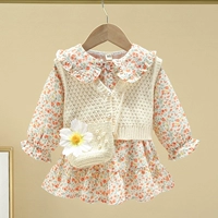 Оранжевый абрикосовый свитер, жилет, в цветочек