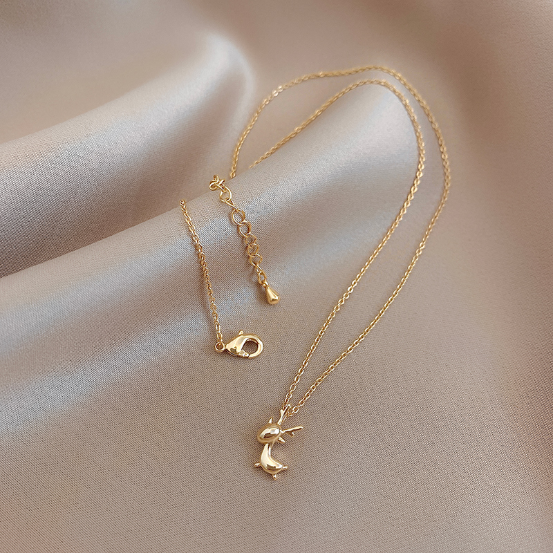 Deer necklace female 2021 new fashion light luxury niche clavicle chain fashion personality pendant necklace accessories