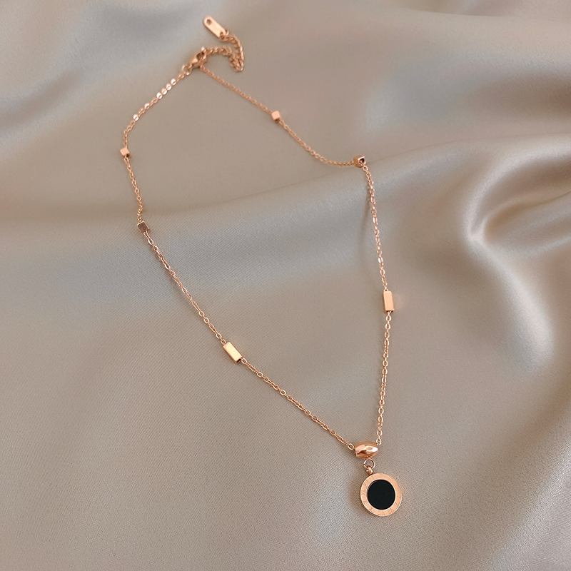 Roman numerals titanium steel necklace Female clavicle necklace cold simple Korean net red tide necklace Personality neck pendant