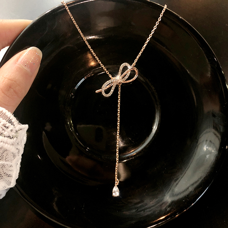 Temperament net red bow necklace 2021 new women's light luxury niche design sense clavicle chain simple neck necklace