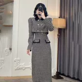 Весенний комплект, черное платье, в стиле Шанель, 2024 года, тренд сезона, по фигуре