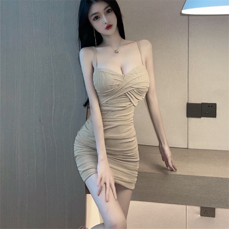 Summer New Women's Bodycon Fishbone Sexy Spaghetti Strap Dress with Ruched Bandeau Design, Slimming and Tight-Fitting Dress