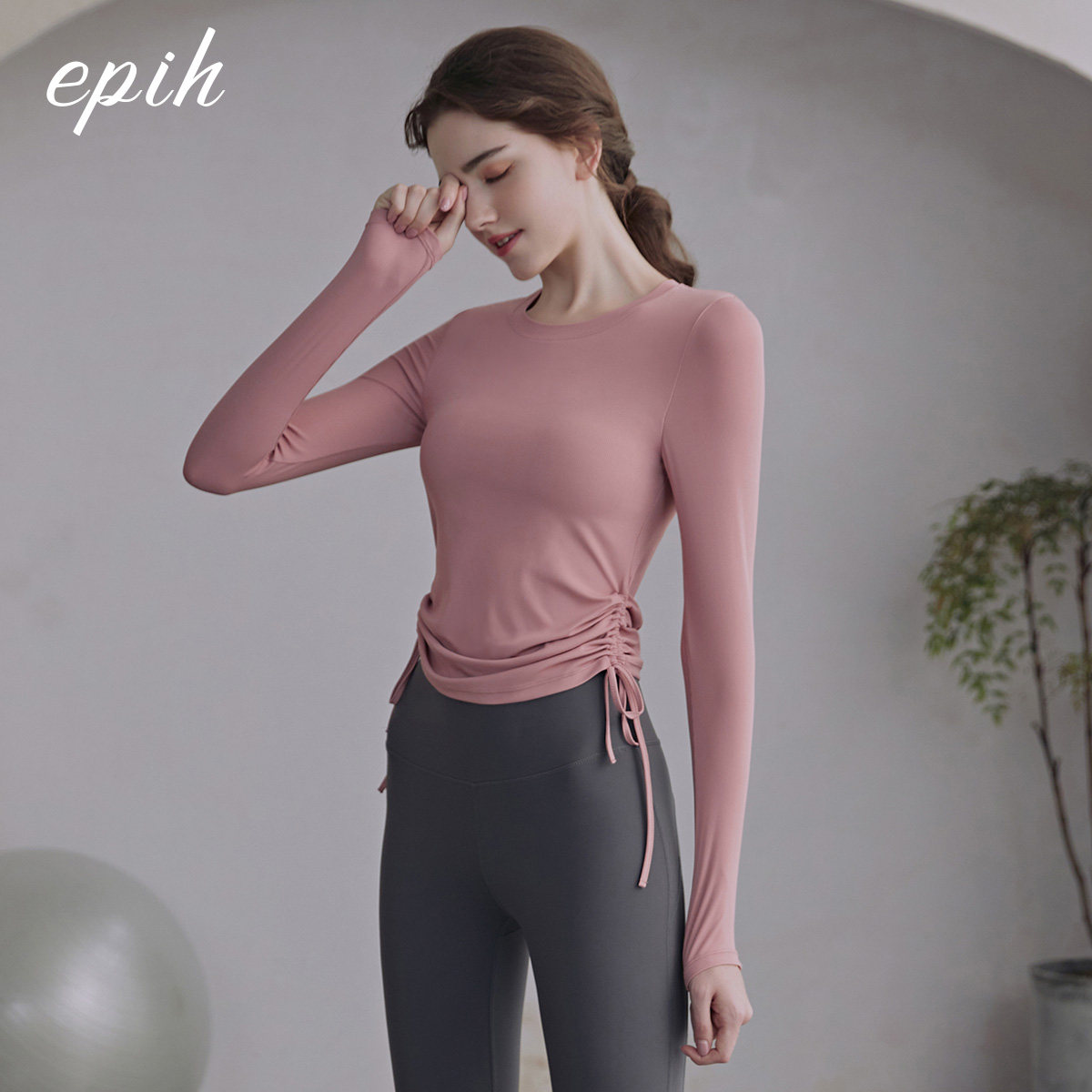Yoga clothes top women's autumn and winter Pilates training professional fitness sportswear autumn long-sleeved with chest pad autumn