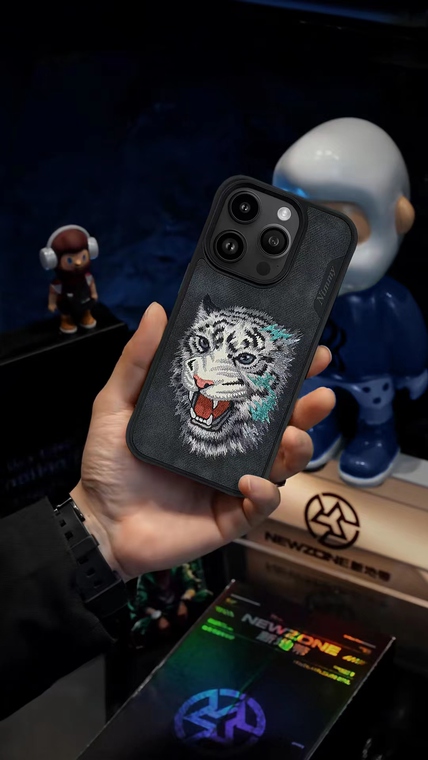 Nimmy New Embroidered Lion, Gorilla, Leopard, Wolf High End Premium 15, 15 Plus, 15 Pro, 15 Pro Max iPhone Case