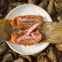 Quick Yang food Wu Yuezhai newcomer try out the signboard cost-effective pork belly egg yolk rice dumplings 250 G2