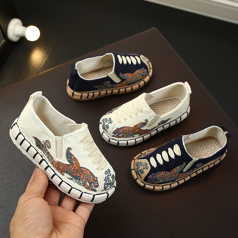 Old Beijing cloth shoes spring and autumn new ethnic style embroidered shoes performance costume shoes daily wear Hanfu boys' shoes