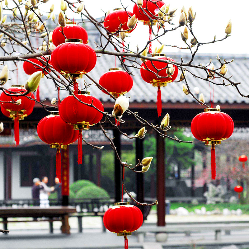 New Year's Day flocking with small lanterns hanging decorations 2022 New Year's kindergarten red lanterns decoration hanging decoration tree bonsai pendants