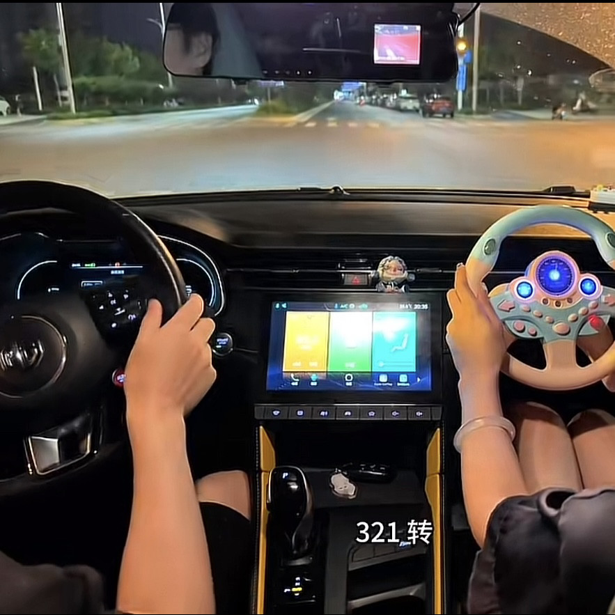 助手席ステアリングホイール教育用ドライビングシミュレーター玩具、リアルな偽車のステアリングホイール
