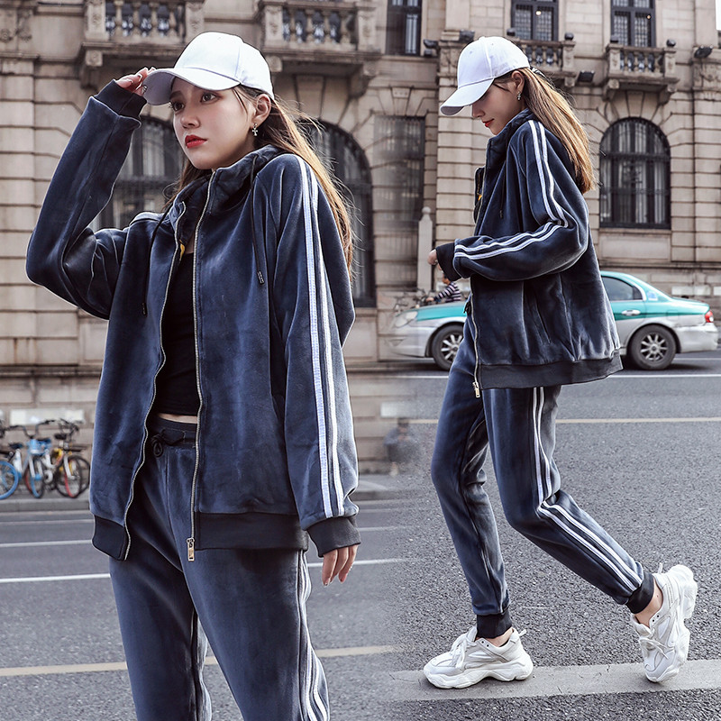 Golden Velvet Hawling Sports Set Female 2022 Fashion and Winter Fashion Leisure Student Ware three pieces