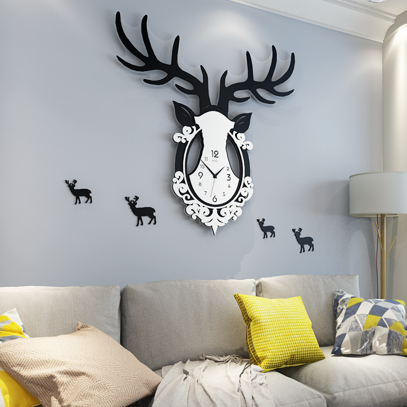 Personality deer head watch wall clock Living room creative fashion decorative clock Modern atmosphere dining room trend silent hanging watch