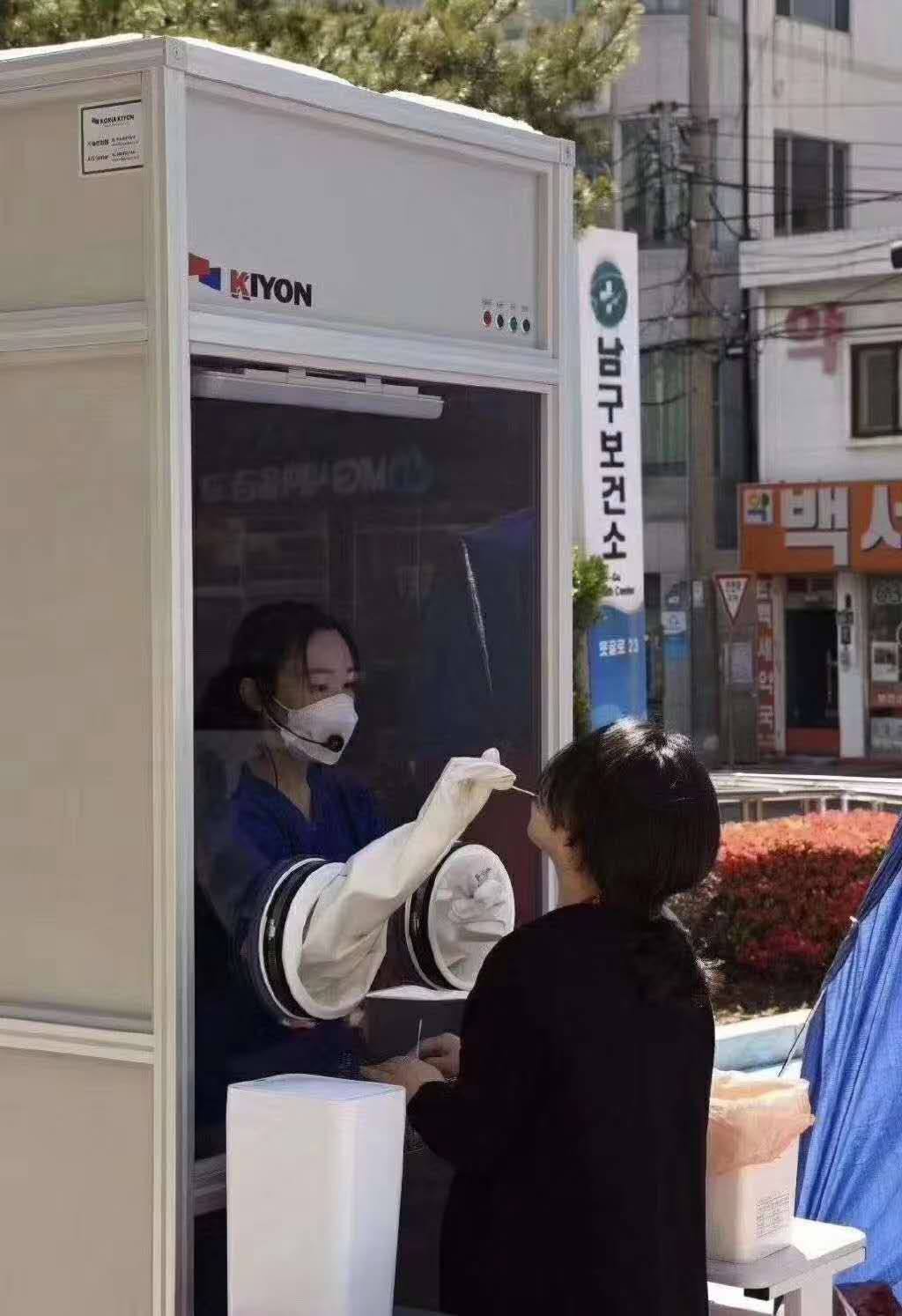 Isolation box gloves resistant to acid and alkali long arm latex gloves ammonia gas tank Sterile Hand Glove Box scientific research Long glove nitrogen tank