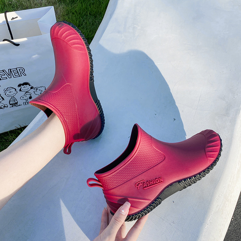 Japanese comfortable rain boots women's non-slip low top winter warm short rain boots washing car shopping kitchen work rubber shoes