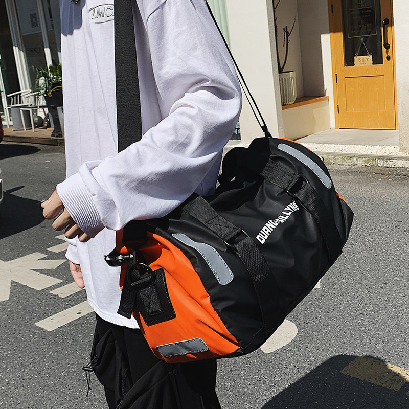 New travel bag dry and wet separation training bag for men and women large capacity hand inclined cross-pack short travel fitness package bag