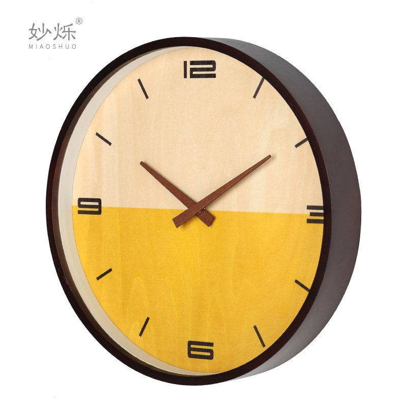 Nordic Wind Creativity Hanging clock Living room personality minimalist atmosphere watches Modern solid wood quartz clock mute bedroom clock
