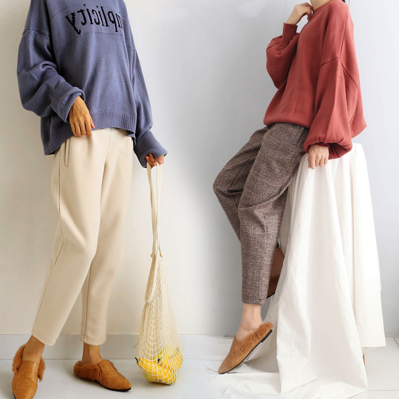 Pregnant women wear pants in autumn and winter with velvet radish nine points of hair Harem pants Small feet plaid wide-legged pants loose fashion