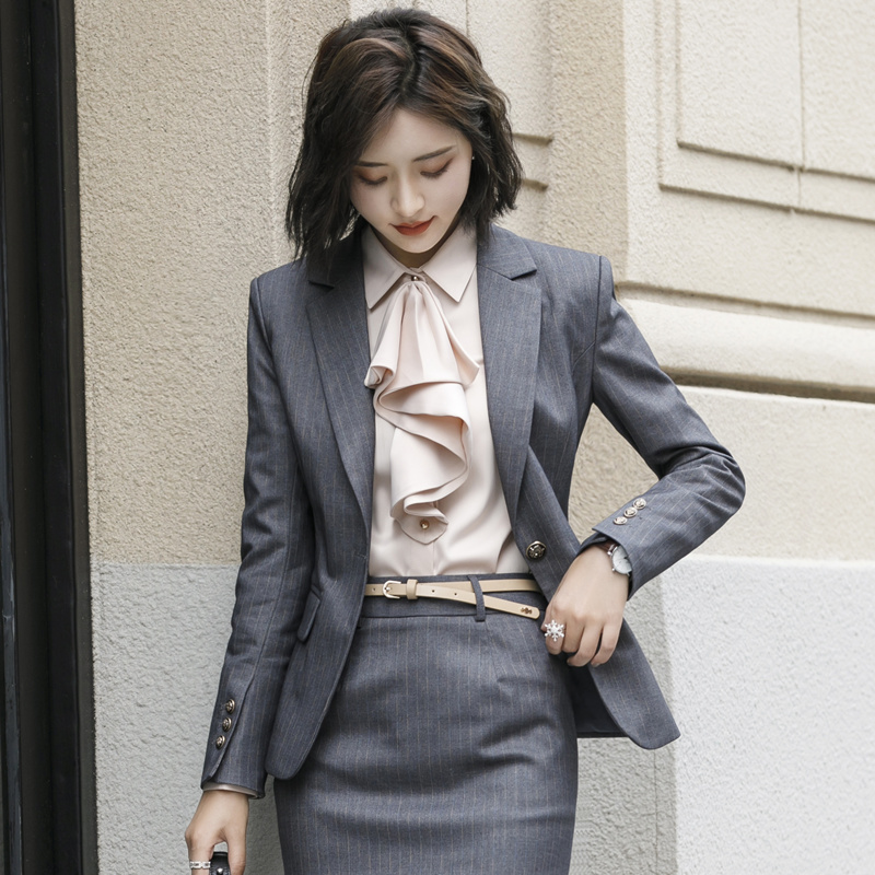 Career Suit Woman Spring Autumn Winter Goddess Fan Fashion Temperament Manager Workwear President Business Striped Suit Positive Dress