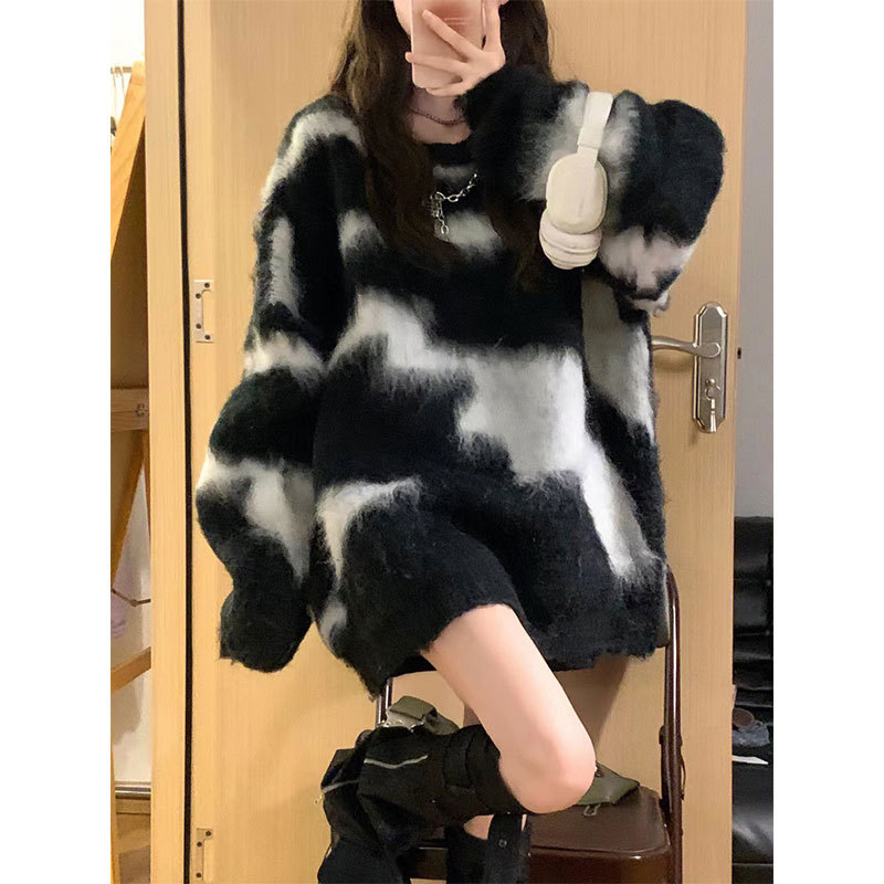 Japanese-Style Hong Kong Retro Chic Sweater for Women, Autumn and Winter Korean Style, Lazy Style, Niche Design, Thick and Soft Coat