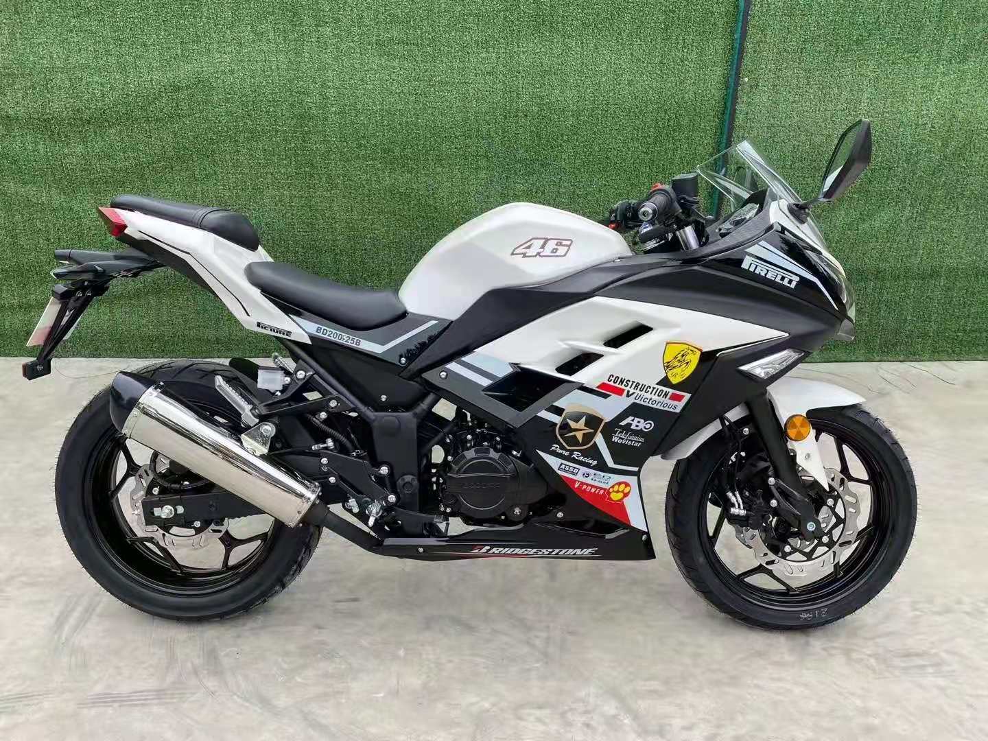 РњРѕС‚РѕС†РёРєР» White 2k