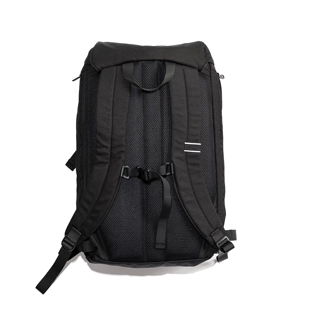 日版标黑户外商务通勤登山防水28L双肩背包 PRE-HAB Backpack