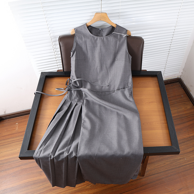 Nordic Niche! Unique Design Layered Patchwork Tie-Side Round Neck Sleeveless Pleated Dress