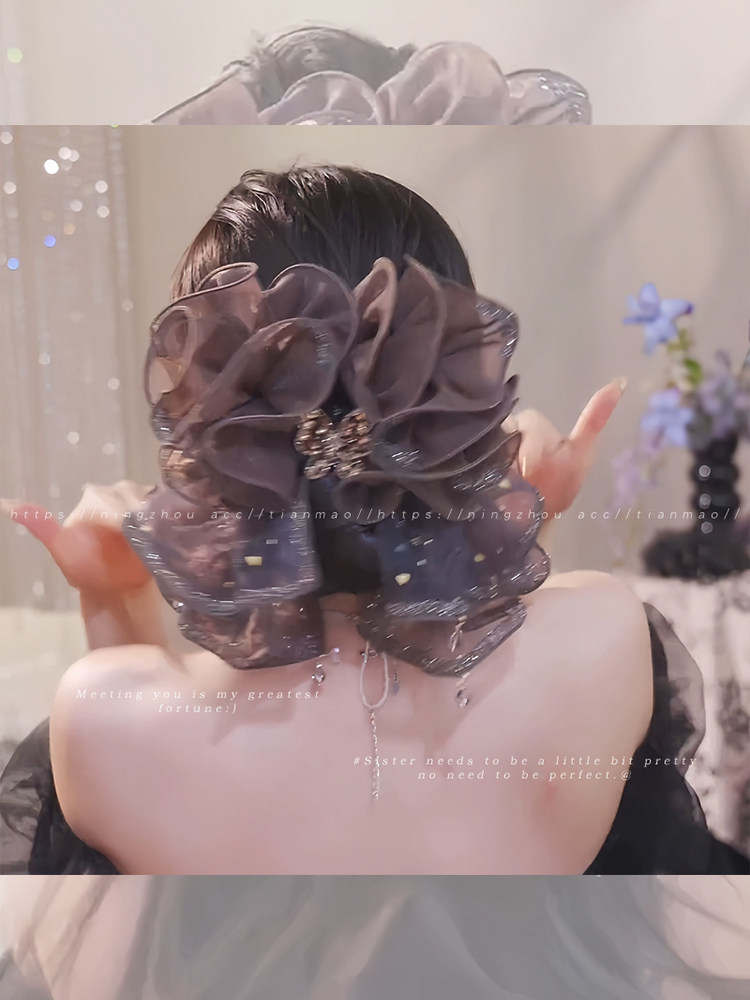 Gold Foil Butterfly Skirt-Shaped Hair Clip for Women, Back-Of-Head Bun Hairpin, Shark Clip Hair Accessory, High-End Bun Fixing Hairpin