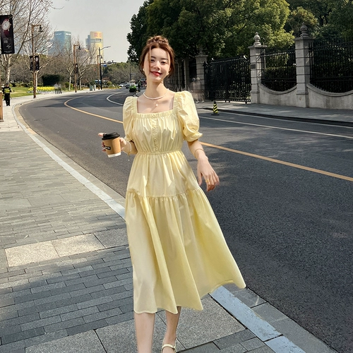 Кремовый желтый летний приталенный корсет, длинная юбка, рукава фонарики, 2025 года, французский стиль, квадратный вырез, яркий броский стиль, по фигуре