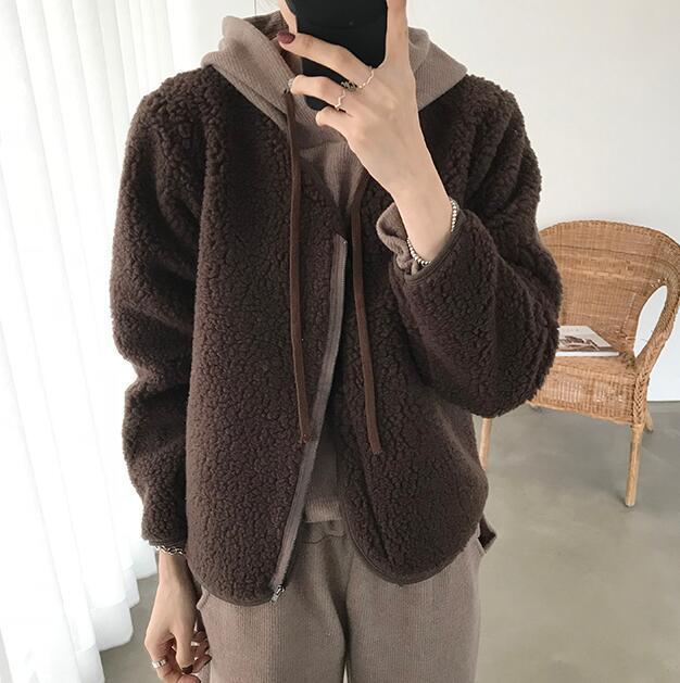 Now South Korea East gate 2022 new female autumn and winter sheep lamb wool wool small sub loose short jacket