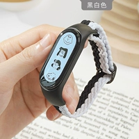 Полосатый вязаный модель-черный и белый