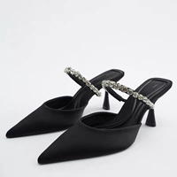 Zara, черные замшевые туфли на каблуке с ремешком со стразами, босоножки, 2025 года, закрытый носок