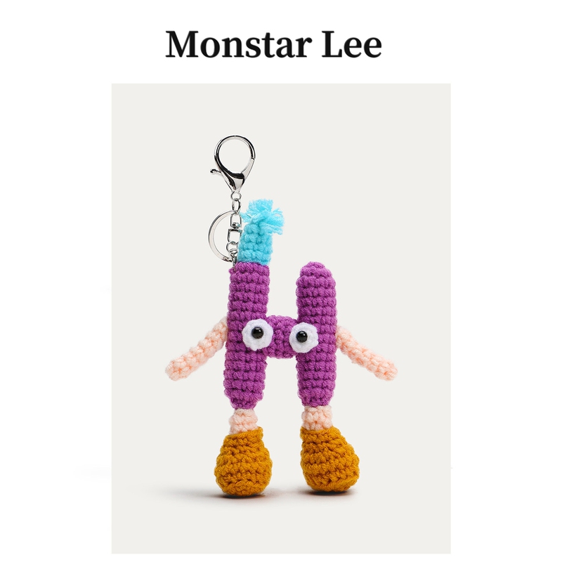 Monstar Lee Japanese Designer Collaboration Woven Letter Bag Charm Yarn Crochet Pinyin Keychain Monstar Lee Japanese Designer Collaboration Woven Letter Bag Charm Yarn Crochet Pinyin Keychain
